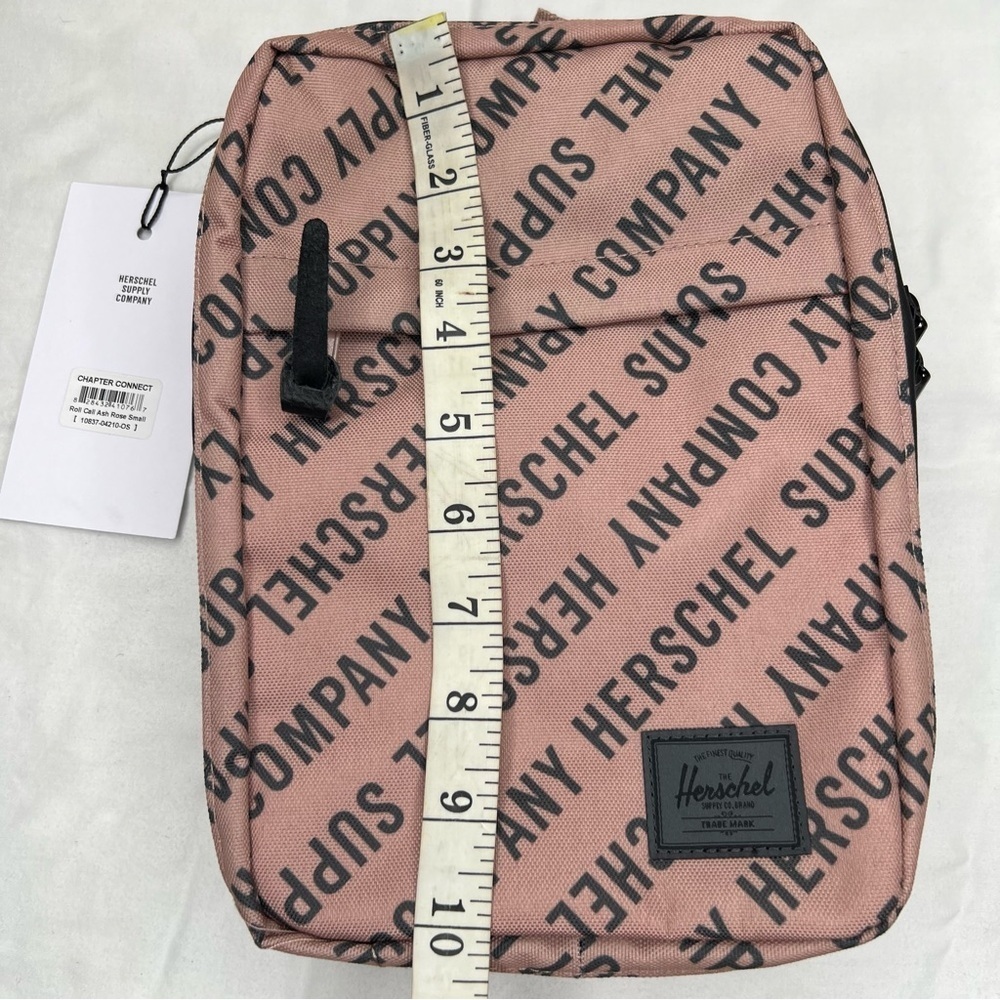Herschel Chapter Connect Travel Kit - Picture 5 of 16